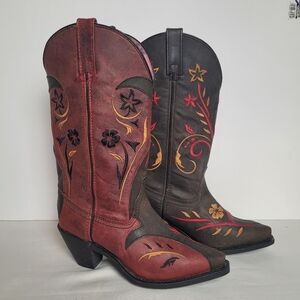 Laredo Floral Embroidered 2 Tone Leather Red/Black Western Women's Boots 7M